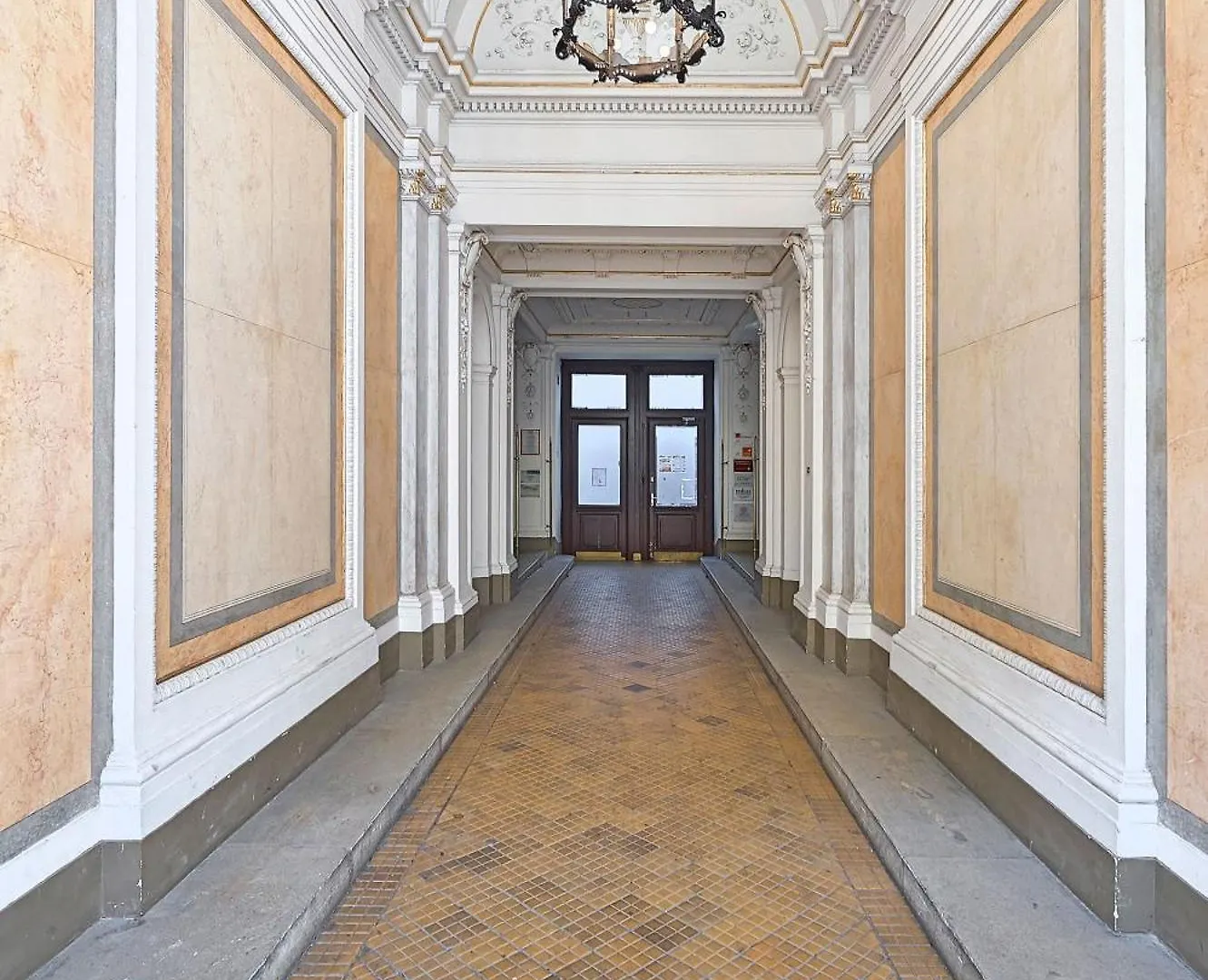 6 Rooms Vienne